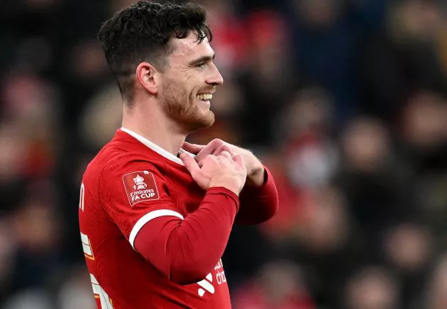 Liverpool, Robertson, Gomez