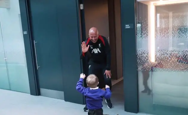 Young Liverpool fan Isaac meets Arne Slot
