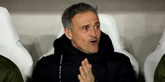 Luis Enrique oversees PSG