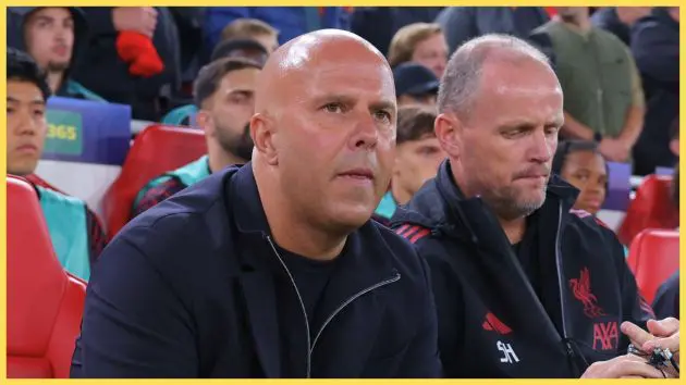 Arne Slot coaching Liverpool